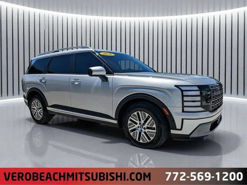 Used 2026 Hyundai Palisade SEL Premium FWD image 1