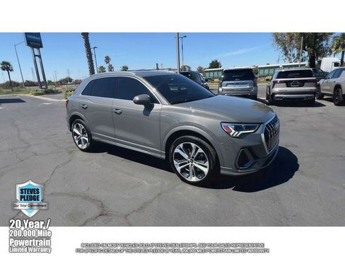 Used 2021 Audi Q3 2.0T Premium Plus w/ Premium Plus Package AWD/4WD image 2