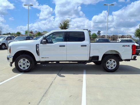 Used 2025 Ford F250 XLT AWD/4WD image 9