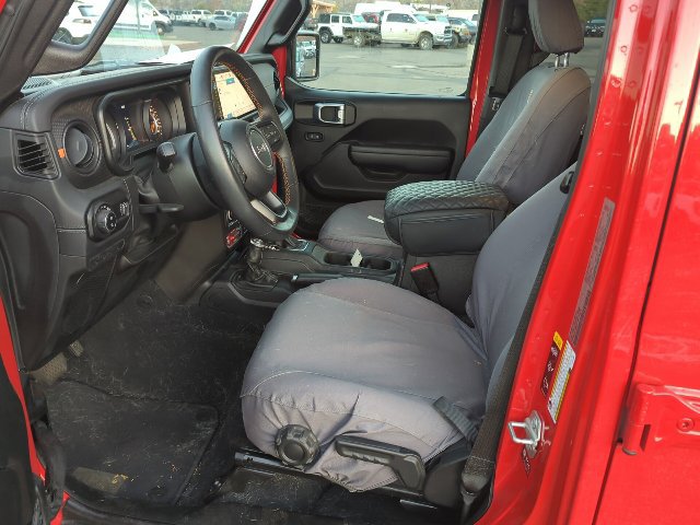 Used 2024 Jeep Gladiator Mojave w/ Technology Group AWD/4WD image 5