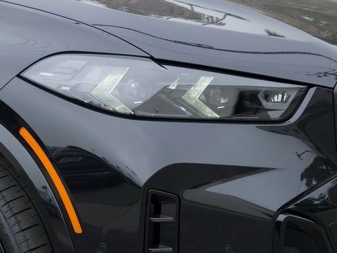 New 2026 BMW X5 M60i image 9