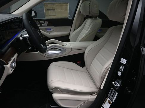 New 2026 Mercedes-Benz GLS 450 4MATIC image 18