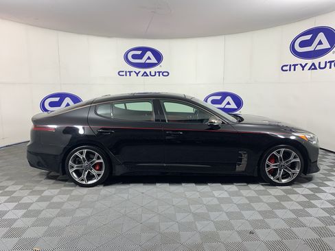 Used 2018 Kia Stinger GT2 AWD/4WD image 2