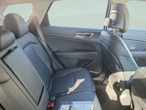 Used 2026 Kia Sportage EX w/ EX Panorama Roof Package image 7