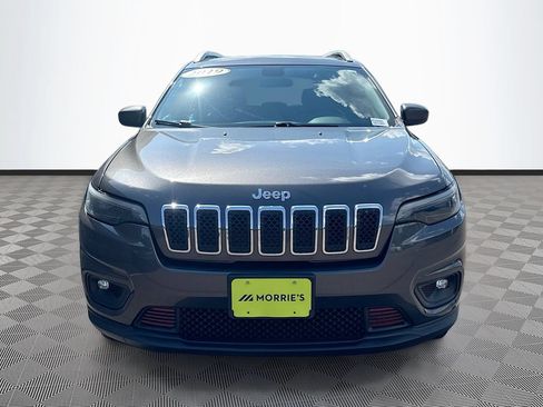 Used 2019 Jeep Cherokee Latitude Plus AWD/4WD image 2