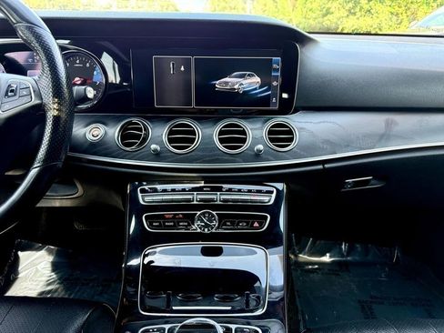 Used 2017 Mercedes-Benz E 300 E 300 image 16