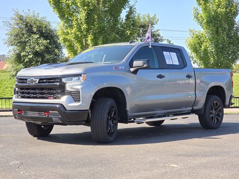 Used 2025 Chevrolet Silverado 1500 LT Trail Boss w/ Convenience Package II AWD/4WD image 24