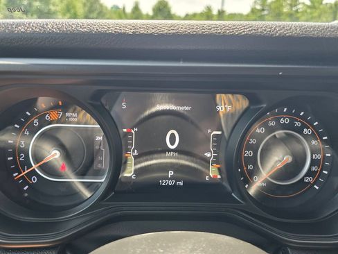 Used 2024 Jeep Wrangler Unlimited Sport AWD/4WD image 20