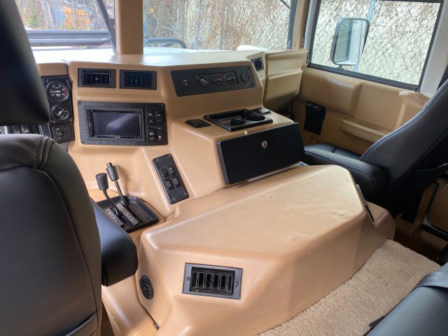 Used 1997 HUMMER H1 4-Door Wagon AWD/4WD image 24
