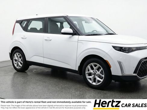 Used 2025 Kia Soul LX w/ LX Technology Package image 1