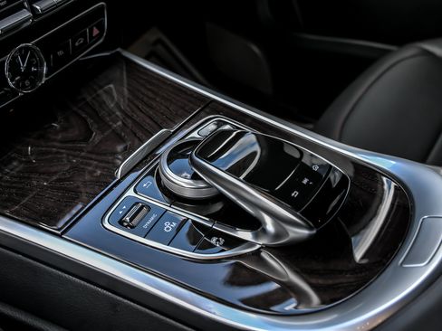 Used 2024 Mercedes-Benz G 550 w/ Manufactur Interior Package image 44