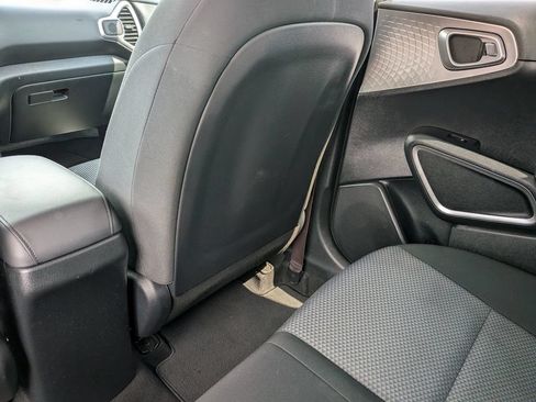 Used 2022 Kia Soul LX FWD image 34