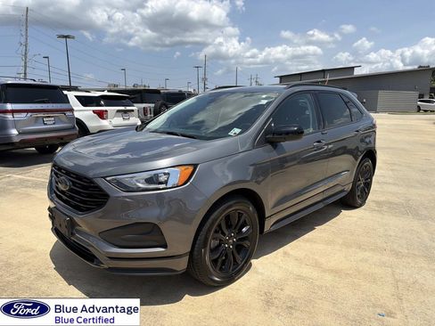 Used 2022 Ford Edge SE w/ Black Appearance Package AWD/4WD image 5