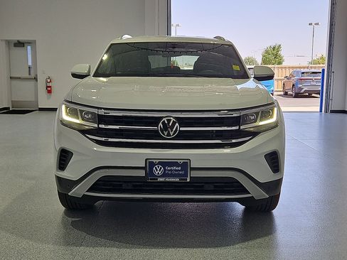 Certified 2023 Volkswagen Atlas Cross Sport SE FWD image 3
