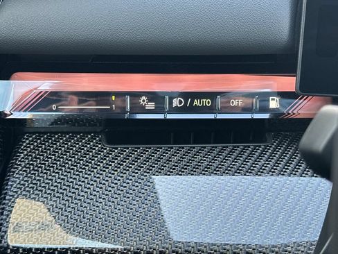 New 2026 BMW 550e xDrive AWD/4WD image 31