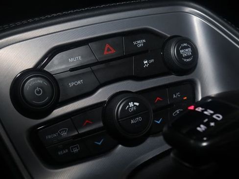 Used 2023 Dodge Challenger SXT image 19