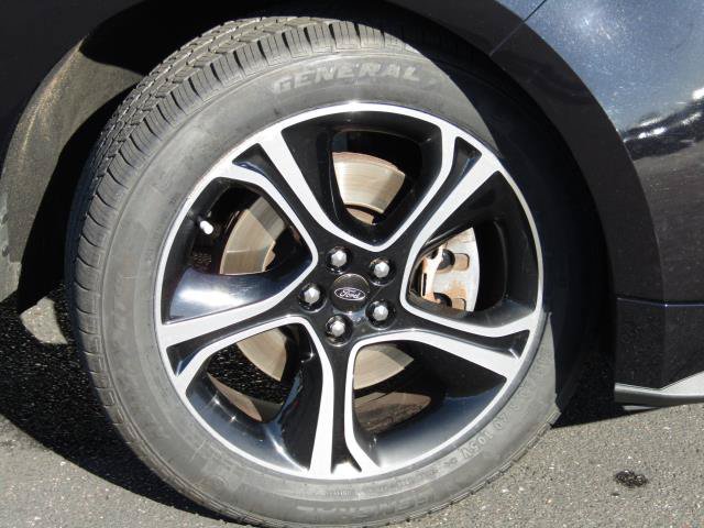 Certified 2019 Ford Edge ST w/ Convenience Package AWD/4WD image 6