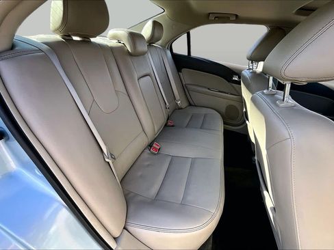 Used 2011 Ford Fusion Hybrid w/ 502A Rapid Spec Order Code FWD image 19