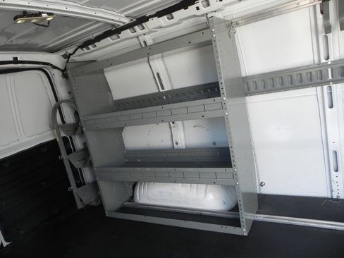 Used 2021 Chevrolet Express 2500 w/ Enhanced Convenience Package image 19