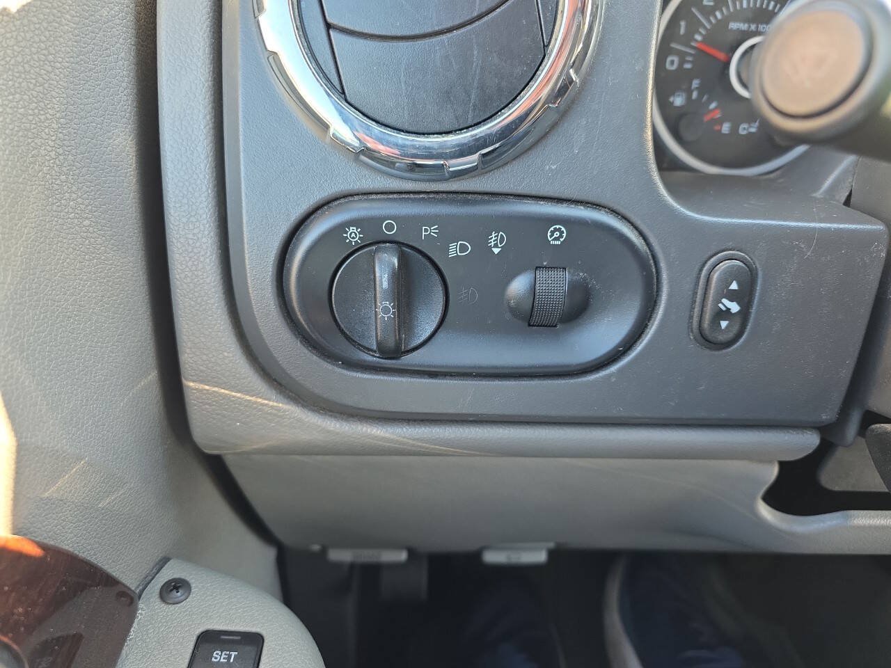 Used 2006 Ford Expedition Limited AWD/4WD image 26
