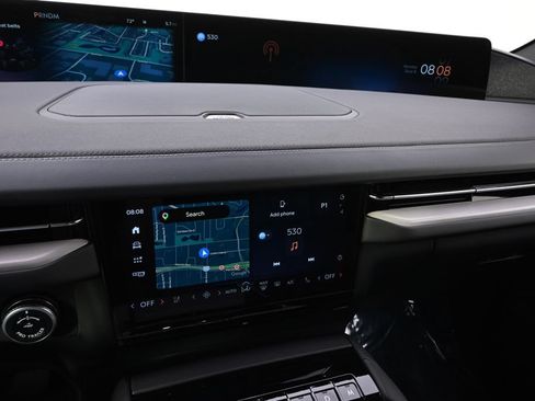 New 2026 Lincoln Navigator L Reserve AWD/4WD image 26
