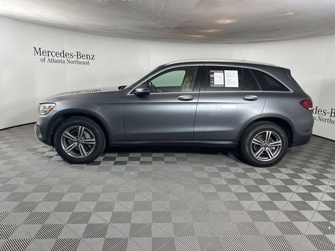 Used 2021 Mercedes-Benz GLC 300 image 4