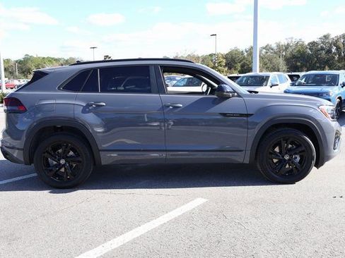 New 2026 Volkswagen Atlas Cross Sport SEL R-Line image 8