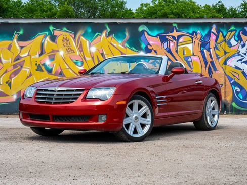 Used 2008 Chrysler Crossfire Limited RWD image 4