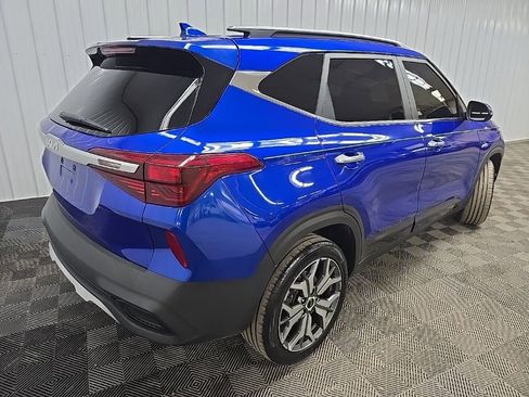 Used 2023 Kia Seltos SX w/ SX Sunroof Package image 10