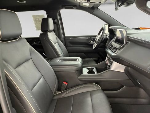 Used 2024 GMC Yukon SLT w/ Max Trailering Package AWD/4WD image 14