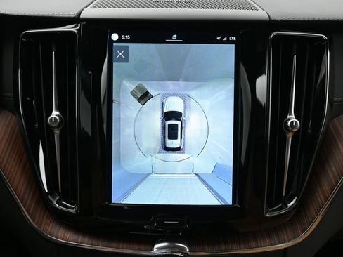 Used 2023 Volvo XC60 B5 Ultimate AWD/4WD image 22