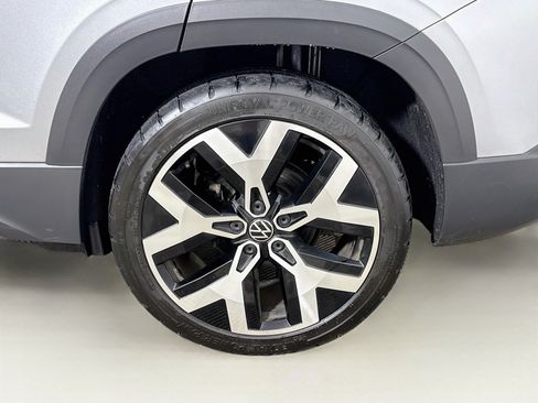 Used 2023 Volkswagen Taos SEL AWD/4WD image 30