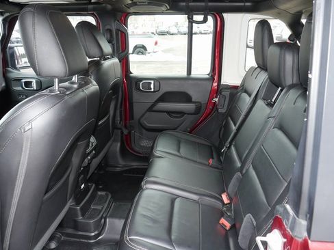 Used 2021 Jeep Wrangler Unlimited Sahara image 25