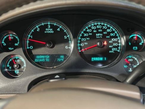 Used 2013 Chevrolet Silverado 2500 LTZ w/ LTZ Plus Package image 14