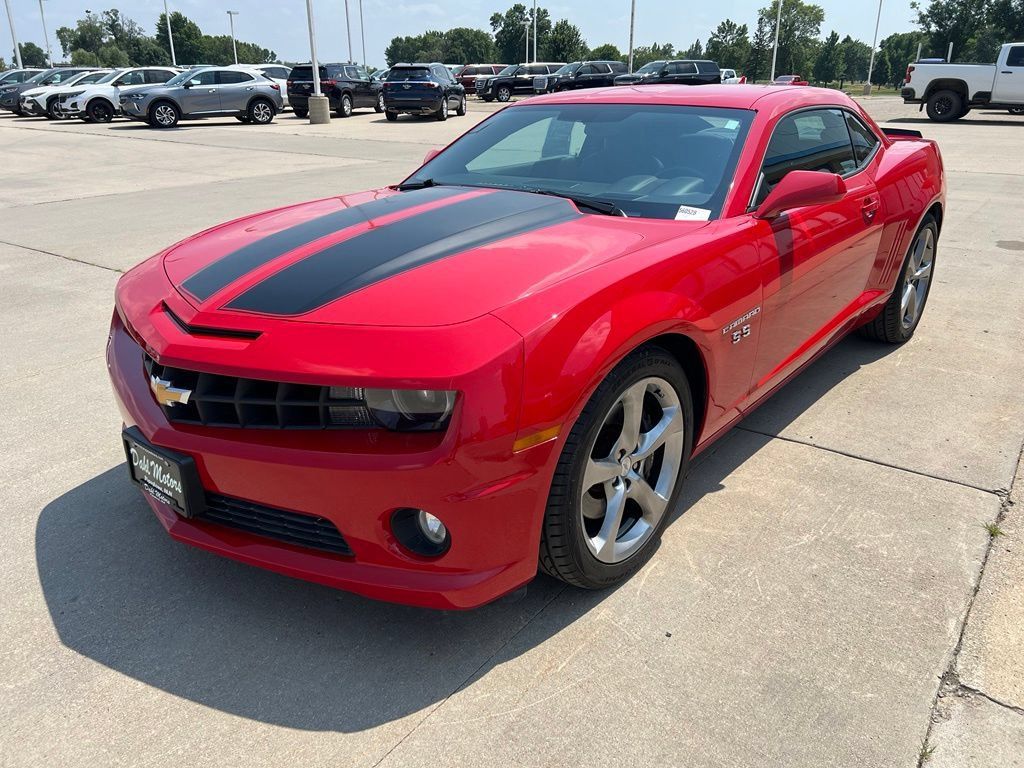Used 2013 Chevrolet Camaro SS w/ RS Package RWD image 4