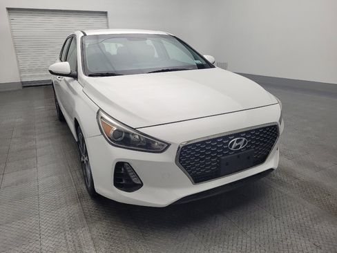 Used 2018 Hyundai Elantra GT image 14