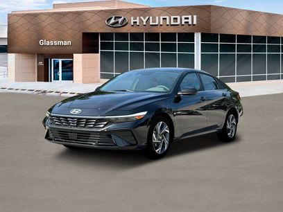New 2025 Hyundai Elantra SEL