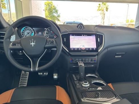 Used 2024 Maserati Ghibli Trofeo image 14