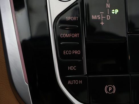 Used 2022 BMW X5 xDrive40i AWD/4WD image 63