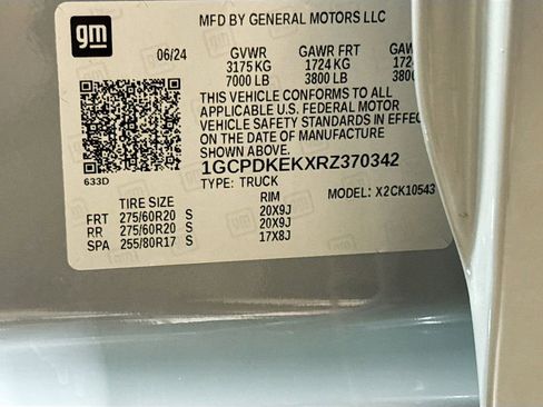 Used 2024 Chevrolet Silverado 1500 LT image 32