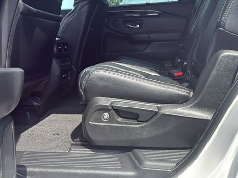 Used 2023 Honda Pilot Touring image 26