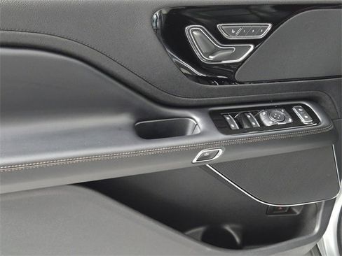 Certified 2023 Lincoln Aviator 2WD w/ Premium Package image 20