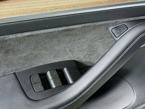 Used 2023 Tesla Model 3 Standard Range RWD image 15