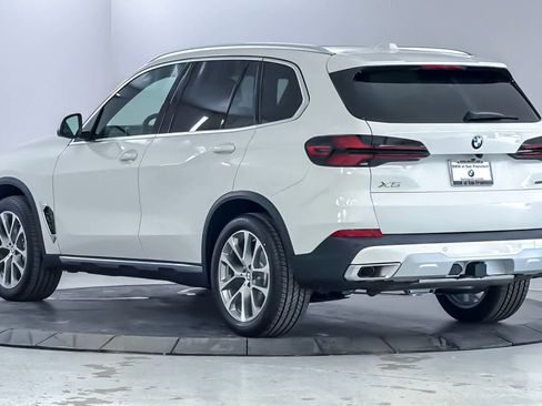 New 2026 BMW X5 xDrive40i w/ Climate Comfort Package AWD/4WD image 6