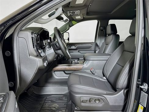 New 2025 GMC Sierra 2500 SLT w/ Texas SLT Premium Package image 12