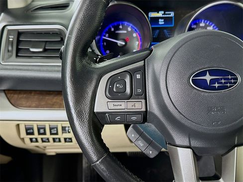 Used 2017 Subaru Outback 2.5i Limited image 8