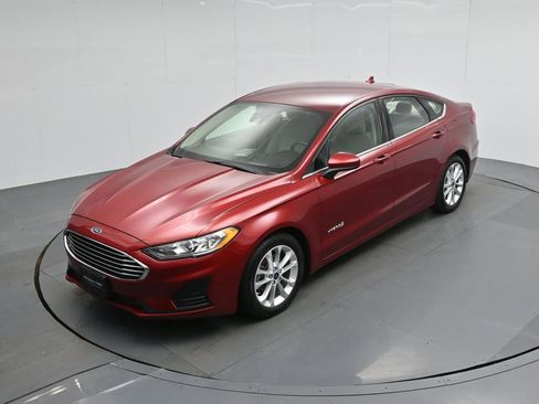 Certified 2019 Ford Fusion SE image 37