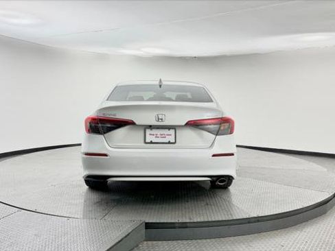 Used 2023 Honda Civic Sport image 7