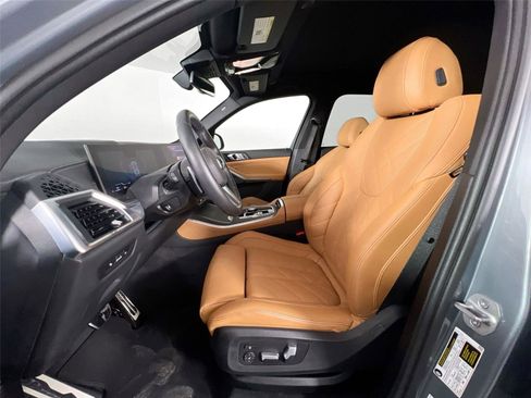 Used 2024 BMW X5 sDrive40i w/ M Sport Package image 19