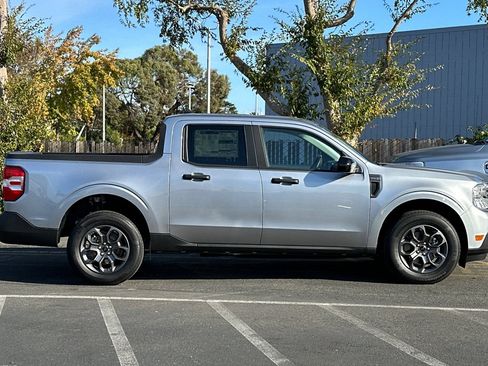 New 2024 Ford Maverick XLT w/ XLT Luxury Package FWD image 4